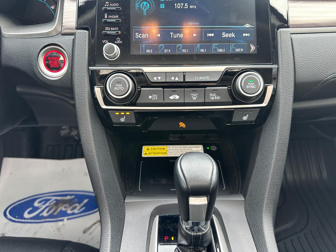 2020 Honda Civic Sedan TOURING CVT SEDAN Photo