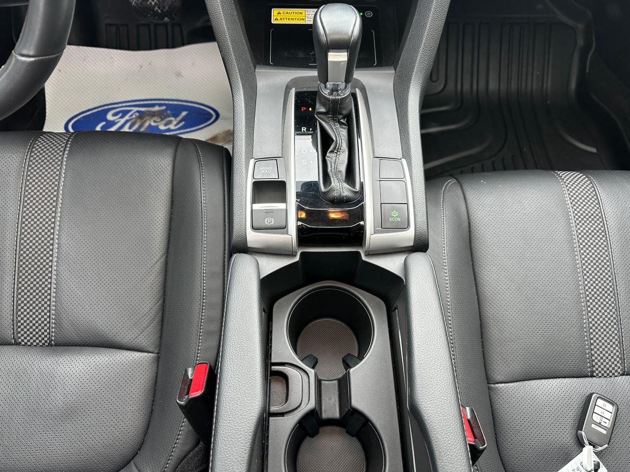 2020 Honda Civic Sedan TOURING CVT SEDAN Photo