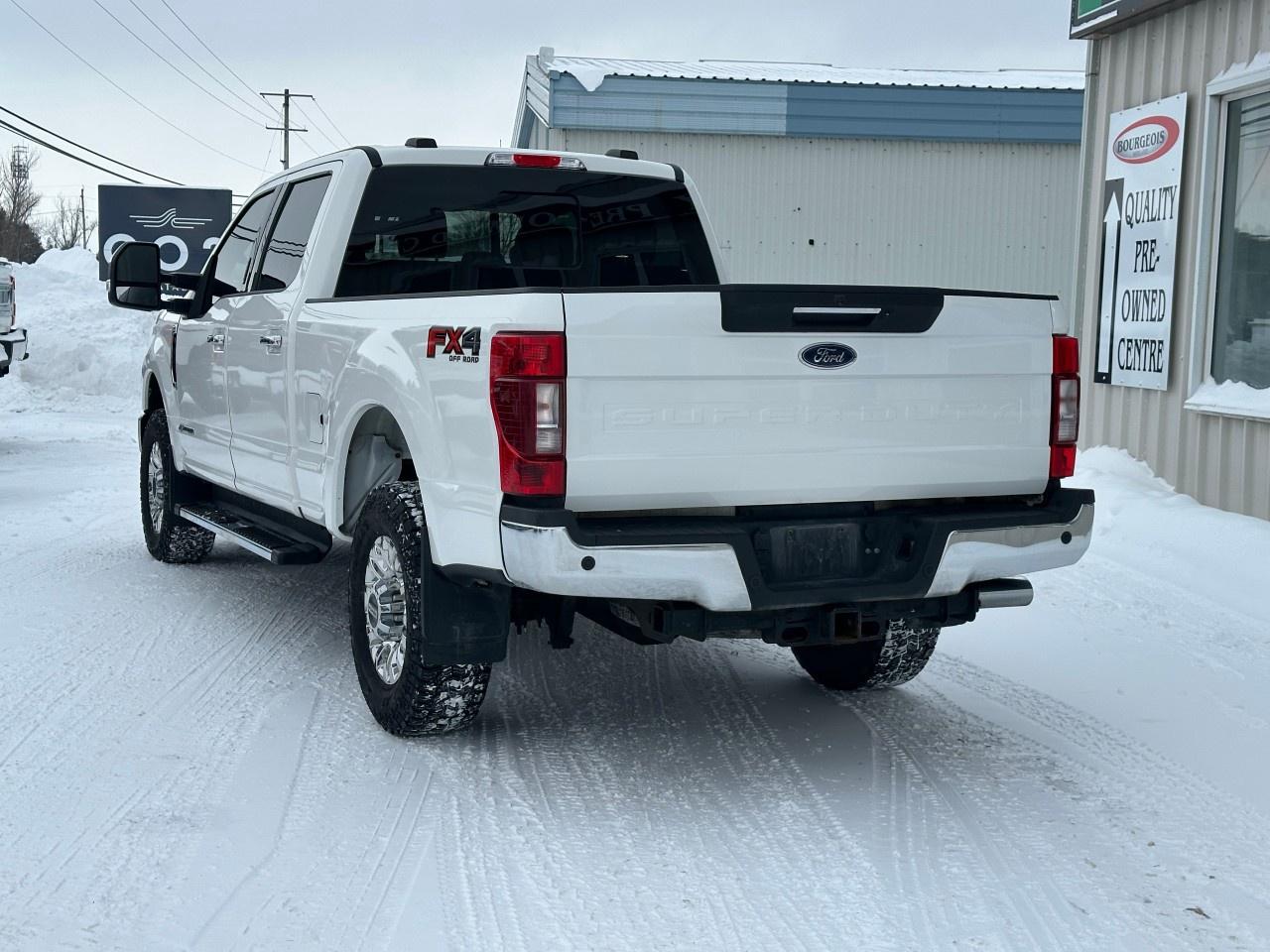 2020 Ford F-350 Super Duty SRW LARIAT 4WD CREW CAB 6.75' BOX Photo