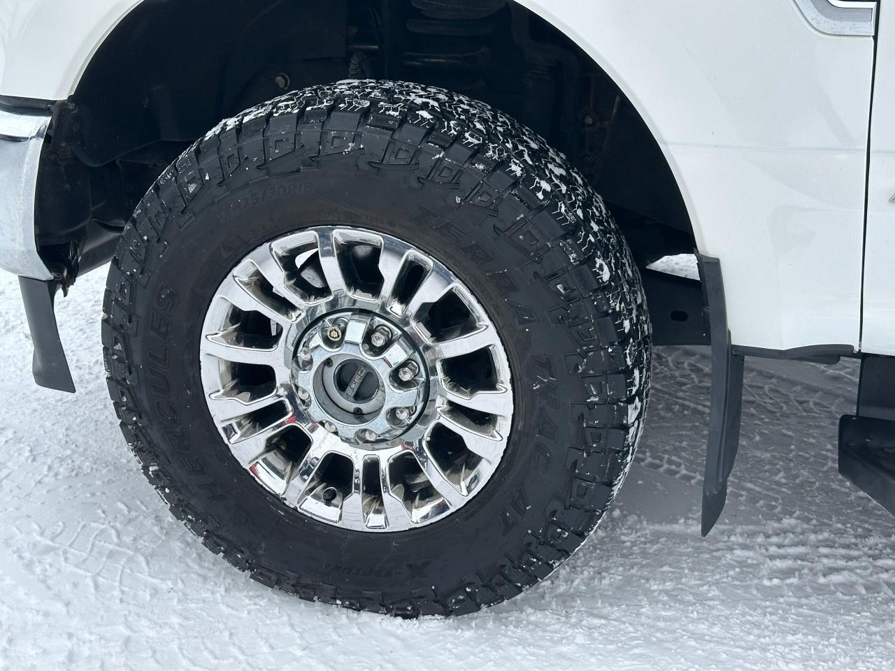 2020 Ford F-350 Super Duty SRW LARIAT 4WD CREW CAB 6.75' BOX Photo