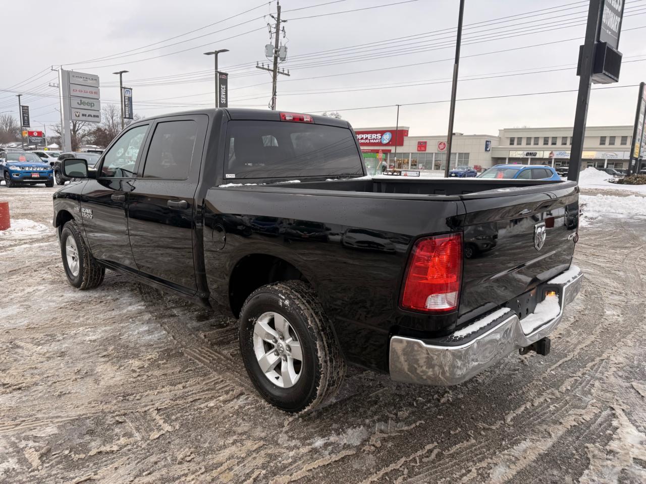 2015 RAM 1500 ST Photo
