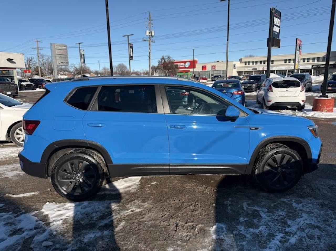 2024 Volkswagen Taos Comfortline Photo