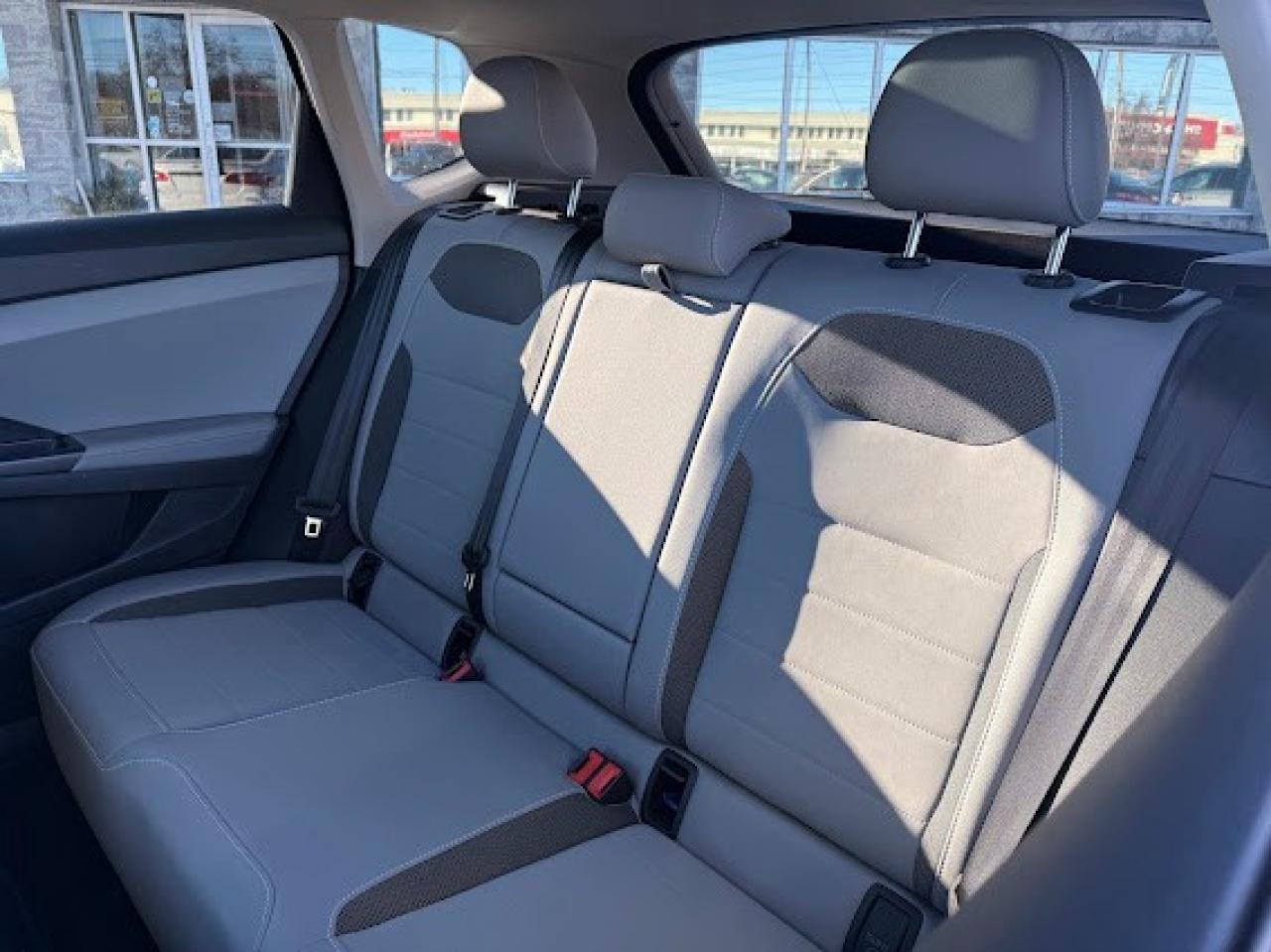 2024 Volkswagen Taos Comfortline Photo