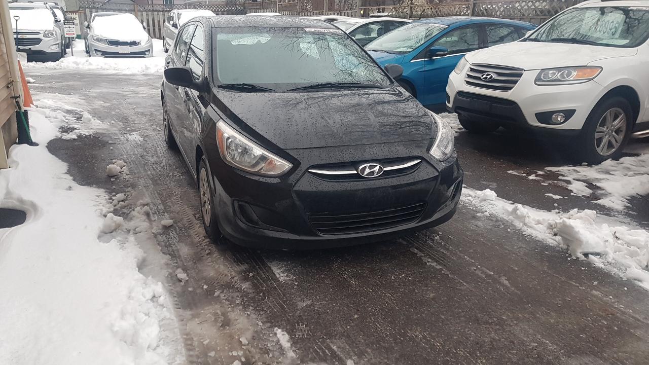 2015 Hyundai Accent GL Photo