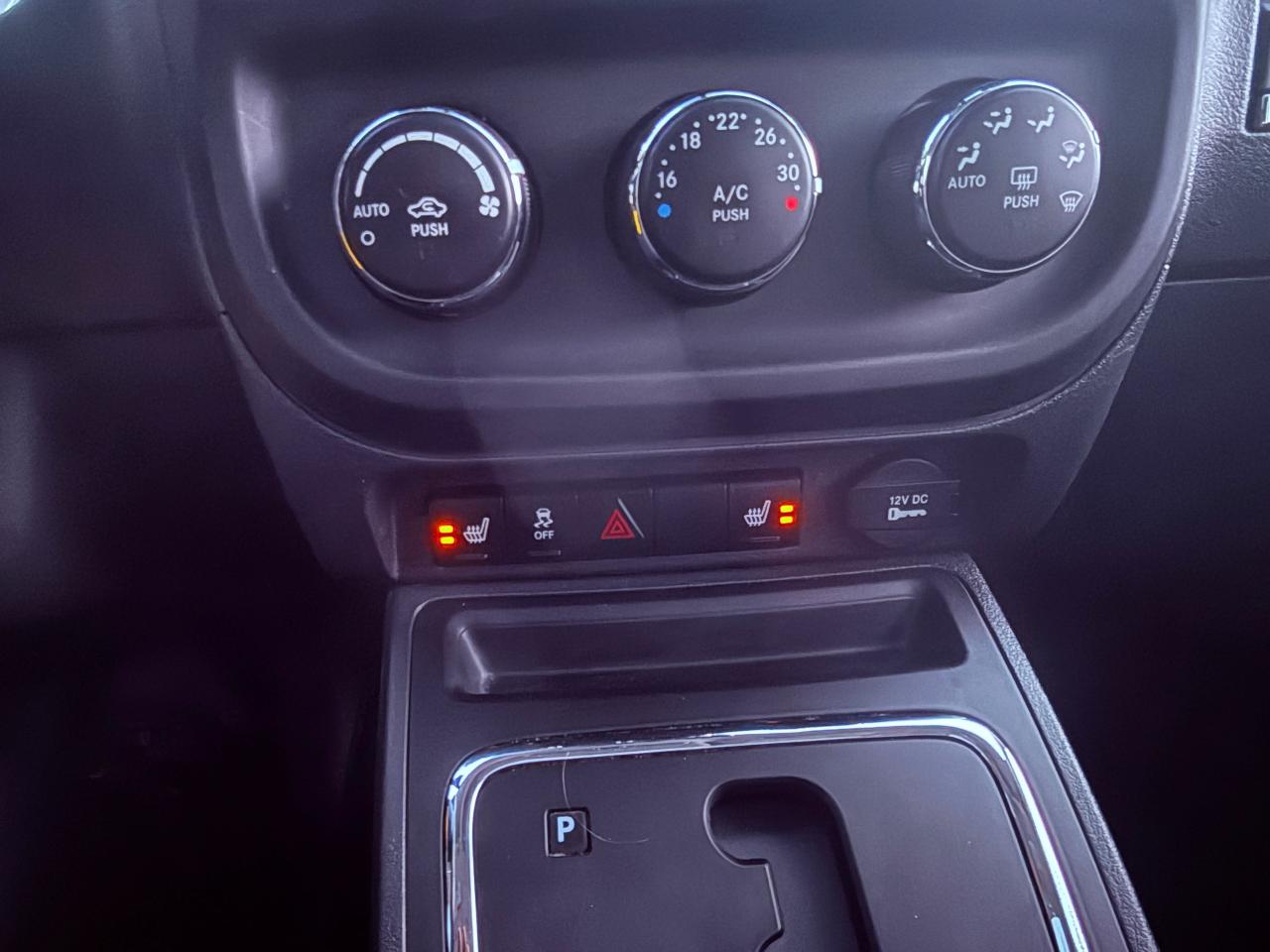 2011 Jeep Compass LIMITED Photo