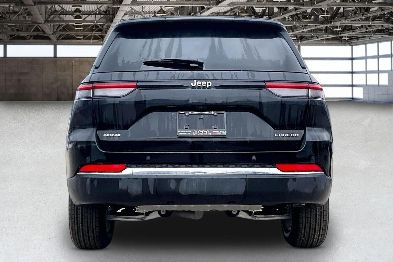 2026 Jeep Grand Cherokee LAREDO X | Sunroof | Remote Start | Power Liftgate Photo3