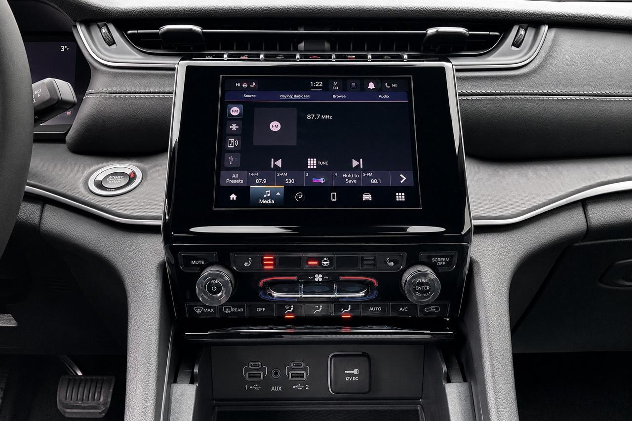 2026 Jeep Grand Cherokee LAREDO X | Sunroof | Remote Start | Power Liftgate Photo