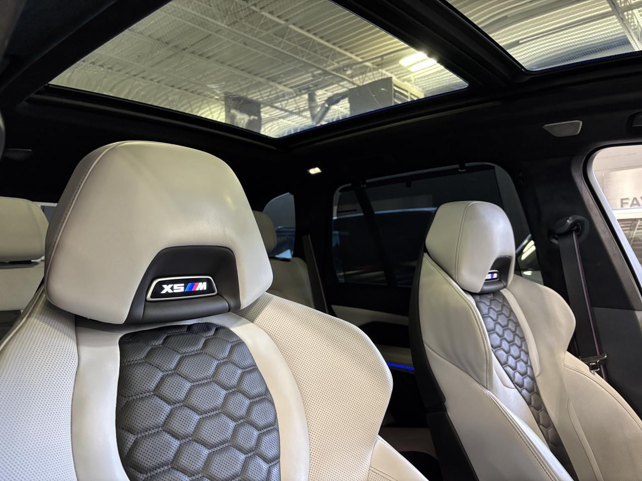 2022 BMW X5 M Competition|617HP|V8TWINTURBO|WHITESEATS|SKYLOUNGE Photo