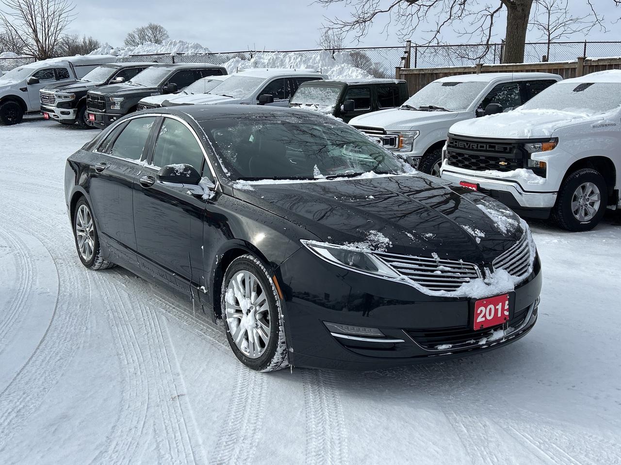 2015 Lincoln MKZ ECOBOOST, FWD, HEATED/ COOLED LEATHER! - Photo #2