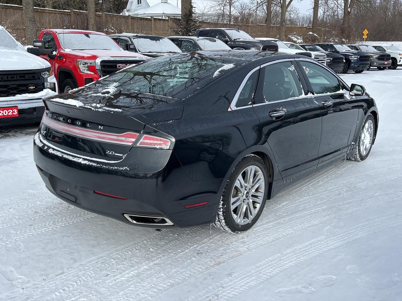 2015 Lincoln MKZ ECOBOOST, FWD, HEATED/ COOLED LEATHER! - Photo #4