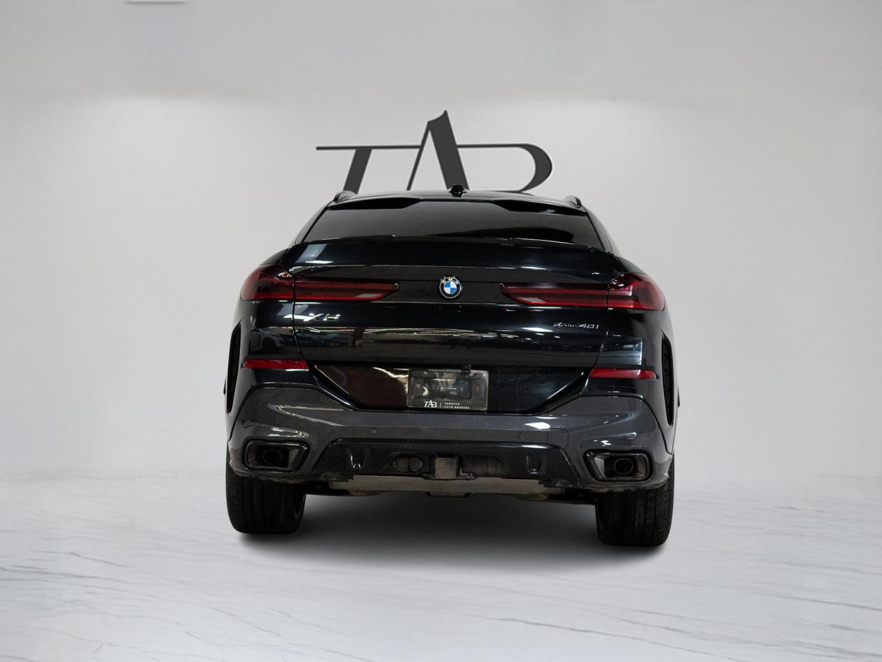 2024 BMW X6 XDRIVE40I | M-SPORT | PREMIUM | CARBON | 22 IN Photo