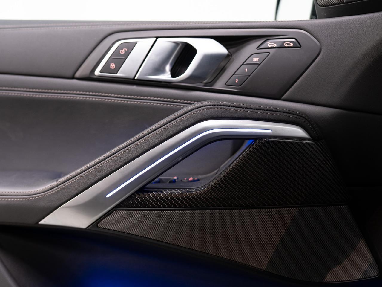 2024 BMW X6 XDRIVE40I | M-SPORT | PREMIUM | CARBON | 22 IN Photo