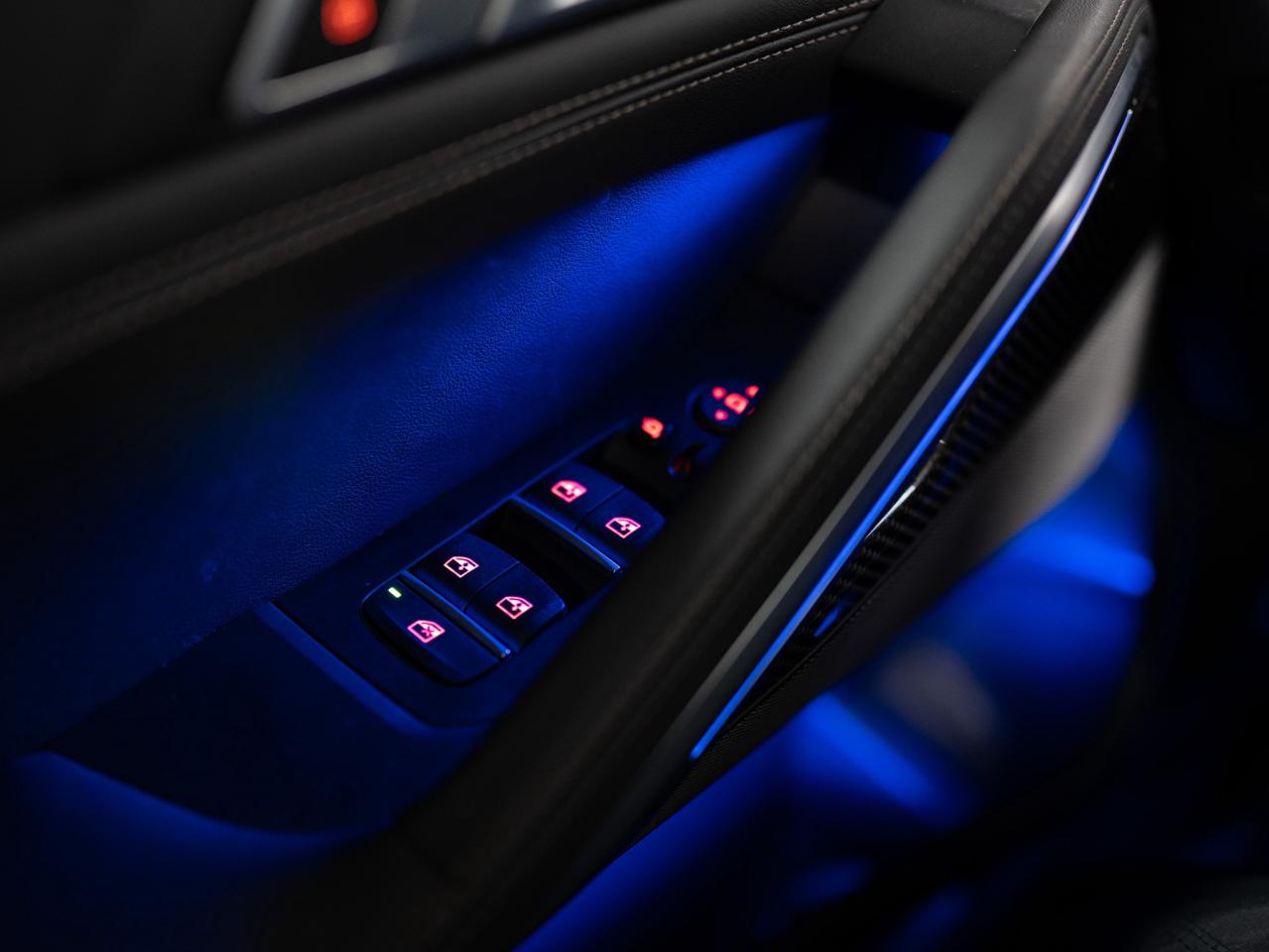 2024 BMW X6 XDRIVE40I | M-SPORT | PREMIUM | CARBON | 22 IN Photo