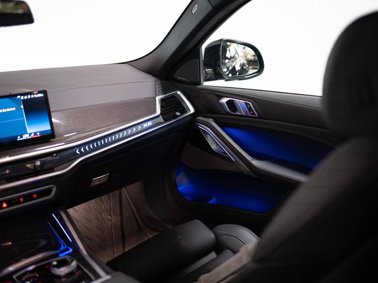 2024 BMW X6 XDRIVE40I | M-SPORT | PREMIUM | CARBON | 22 IN Photo