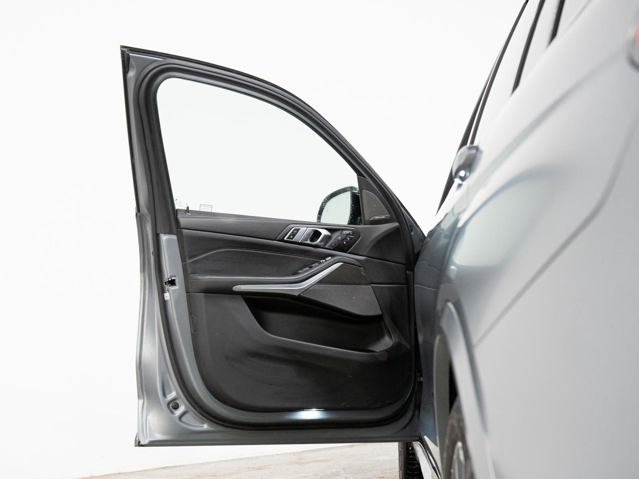 2024 BMW X7 XDRIVE40I | M-SPORT PRO | 7 PASS | PREMIUM ENHANCE Photo