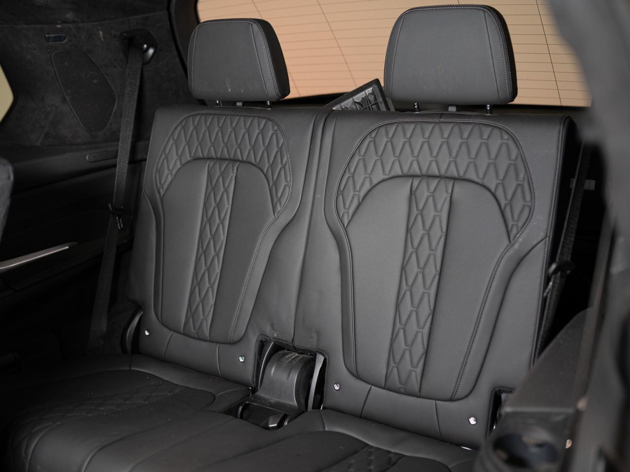 2024 BMW X7 XDRIVE40I | M-SPORT PRO | 7 PASS | PREMIUM ENHANCE Photo