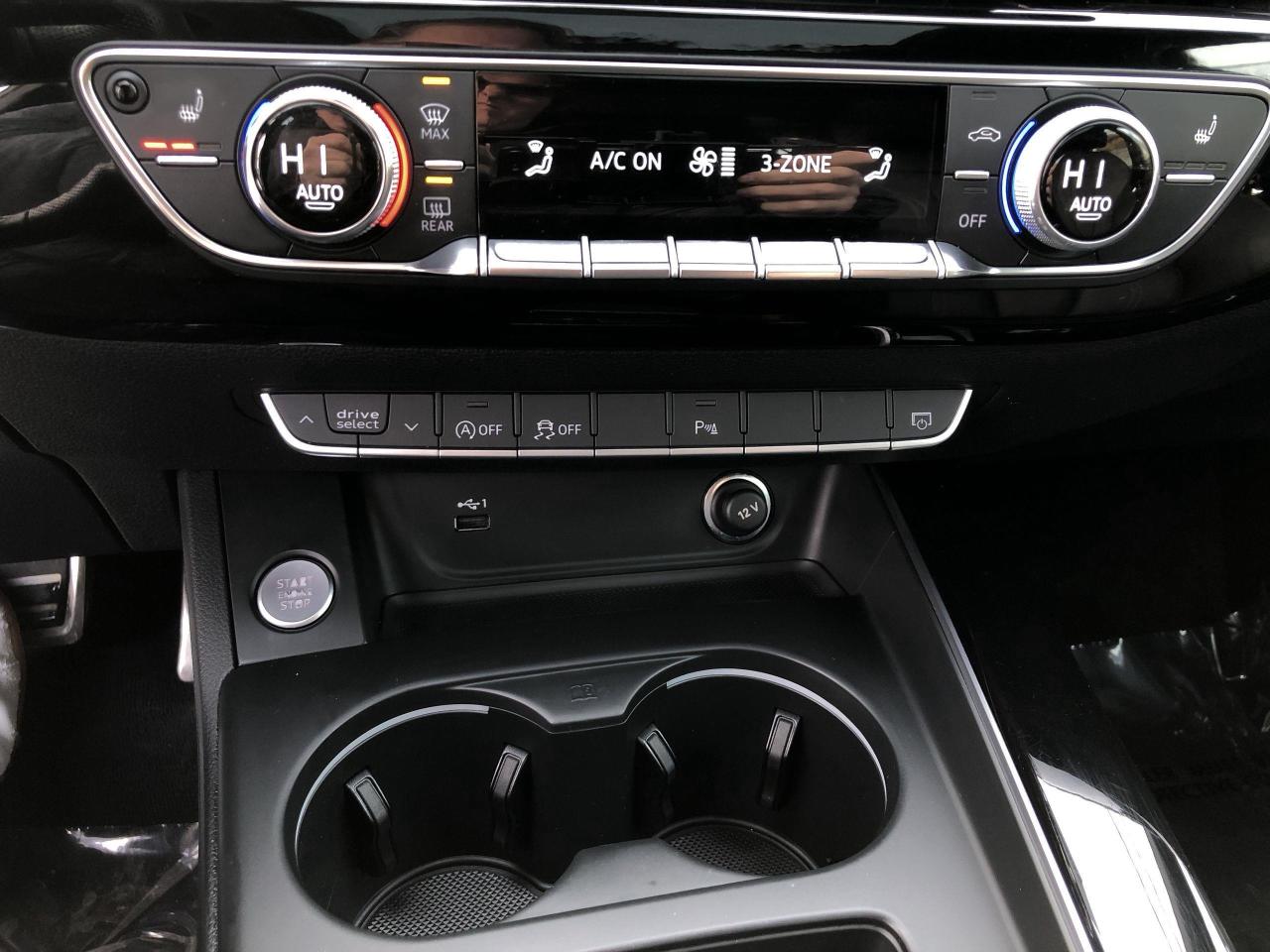 2021 Audi A4 45 Progressiv SLINE SPORTS PKG, ONLY 41KKMS, LEATH Photo