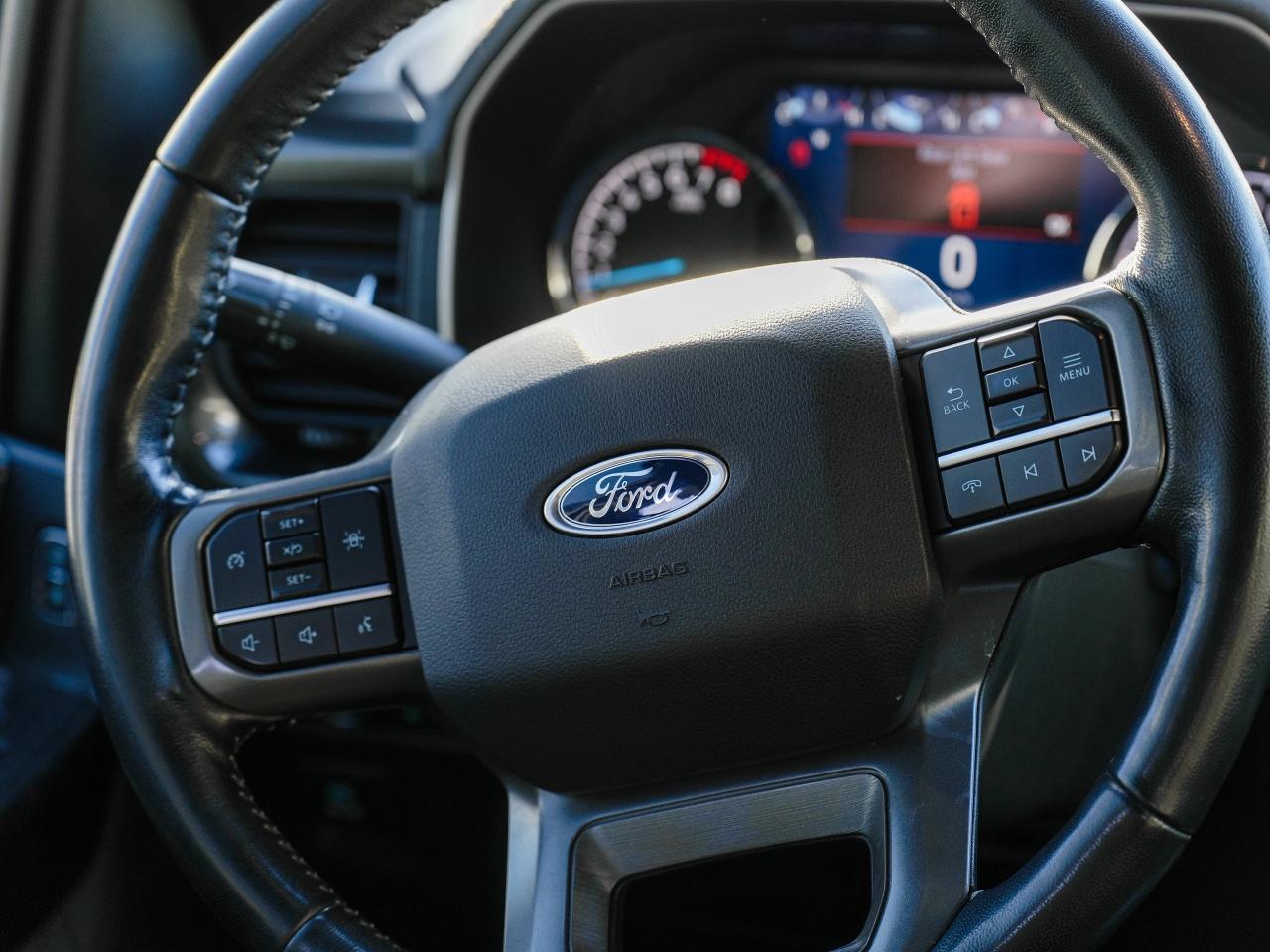 2021 Ford F-150 SUPER CREW CAB | NAVIGATION | VERY CLEAN! Photo