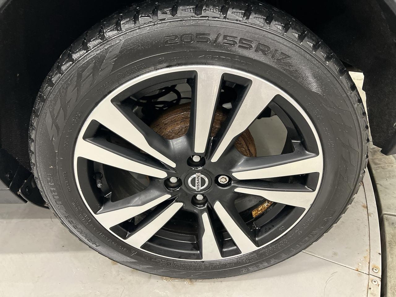 2020 Nissan Kicks SV | HTD SEATS | CARPLAY | REMOTE START | ALLOYS Photo