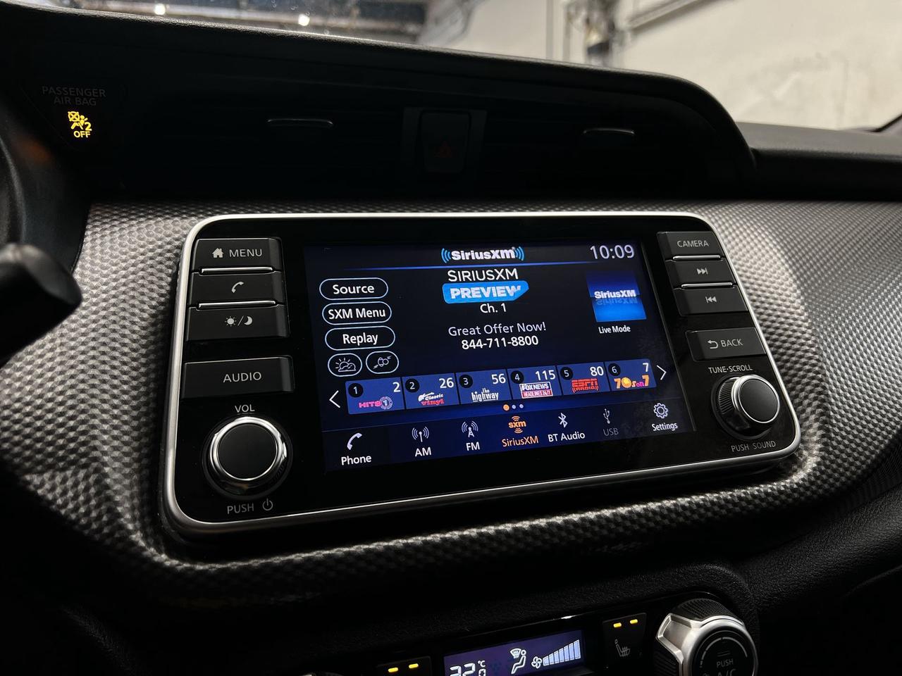 2020 Nissan Kicks SV | HTD SEATS | CARPLAY | REMOTE START | ALLOYS Photo