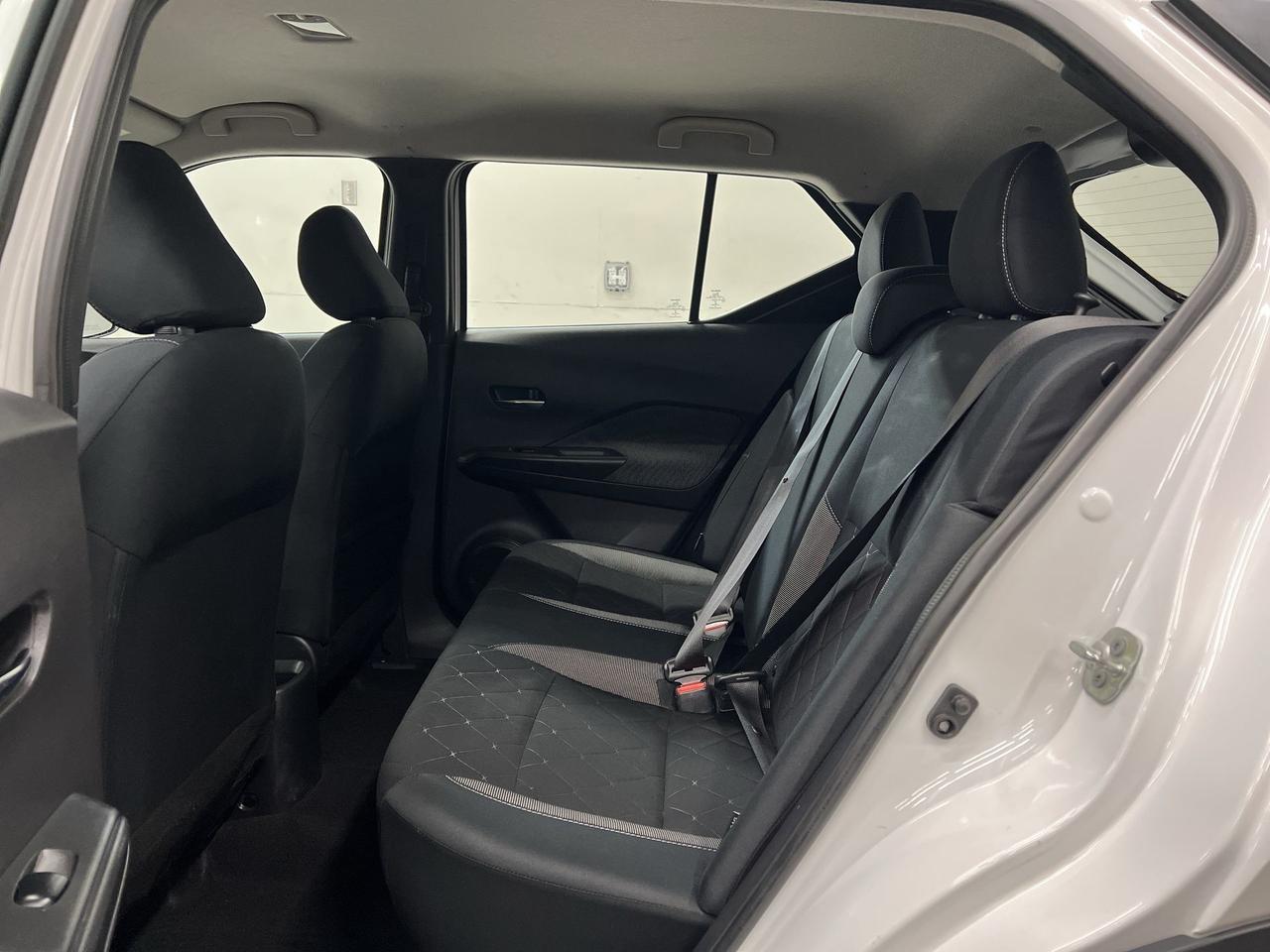 2020 Nissan Kicks SV | HTD SEATS | CARPLAY | REMOTE START | ALLOYS Photo