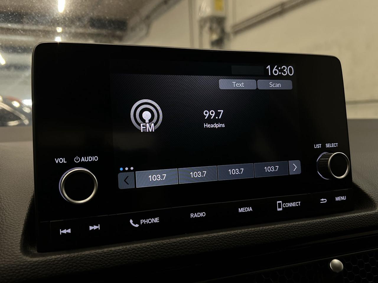 2022 Honda Civic AUTO | HTD SEATS | CARPLAY | REMOTE START | A/C Photo