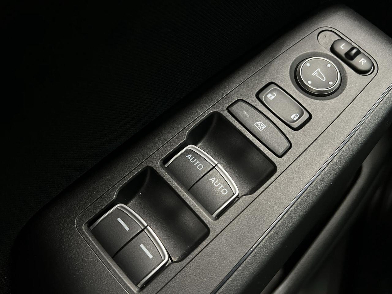 2022 Honda Civic AUTO | HTD SEATS | CARPLAY | REMOTE START | A/C Photo