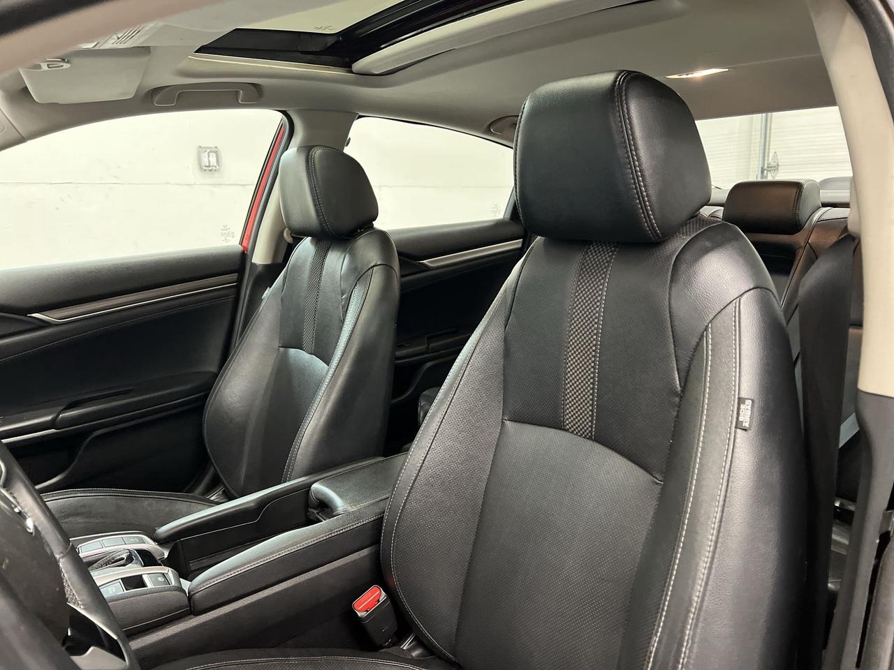 2020 Honda Civic TOURING| HTD LEATHER | SUNROOF | CARPLAY Photo