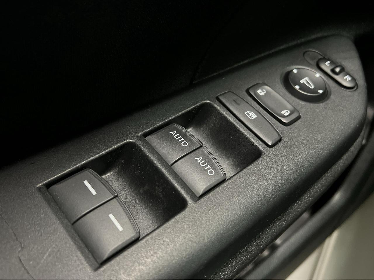 2016 Honda Civic EX-T | SUNROOF |HTD SEATS | CARPLAY | REMOTE START Photo
