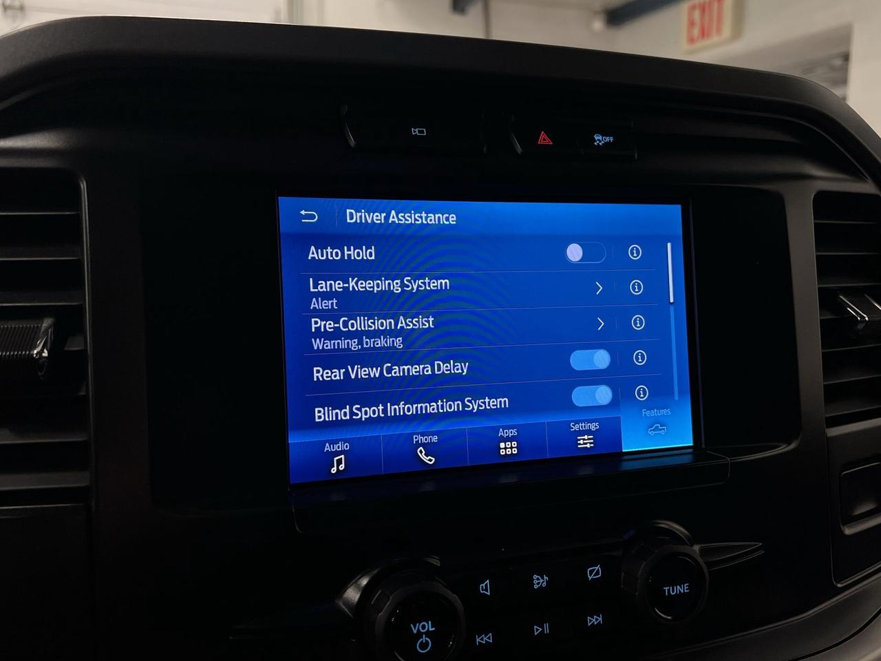2022 Ford F-150 XLT 4X4 | CREW | 3.5L ECOBOOST | CARPLAY | TOW PKG Photo