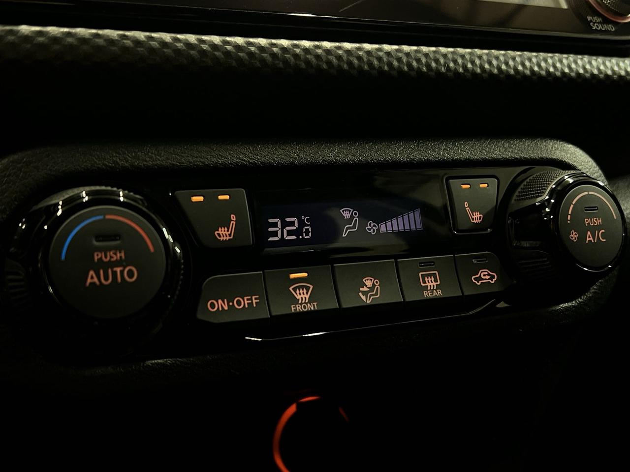 2021 Nissan Kicks SV | HTD SEATS | CARPLAY | REMOTE START | ALLOYS Photo