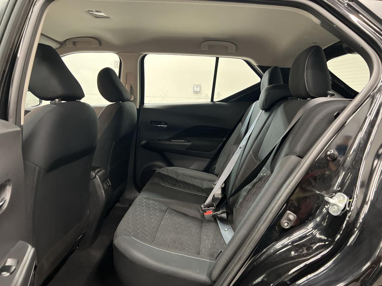 2021 Nissan Kicks SV | HTD SEATS | CARPLAY | REMOTE START | ALLOYS Photo