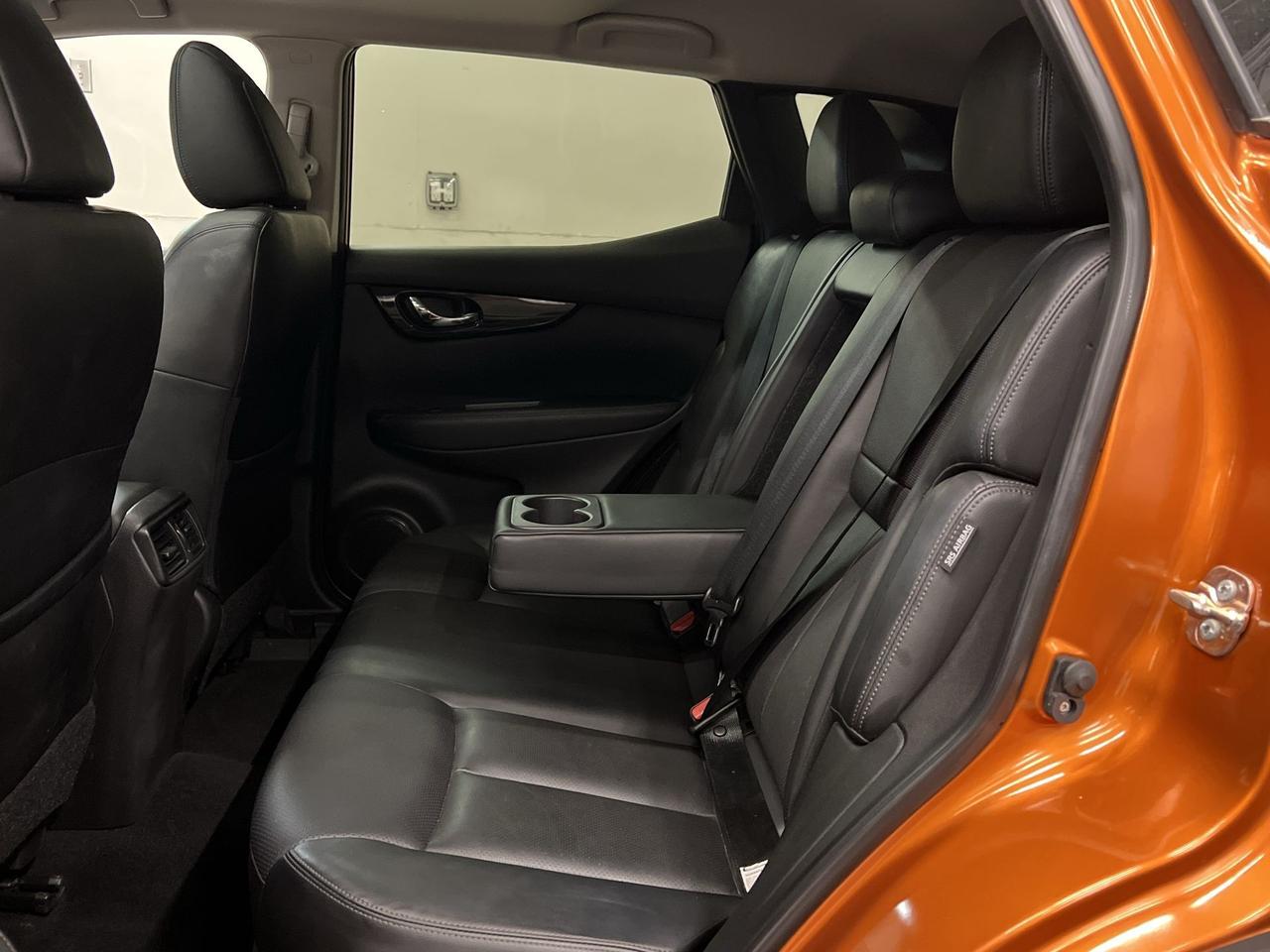2022 Nissan Qashqai SL AWD | ONLY 42,000KMS! | HTD LEATHER | SUNROOF Photo