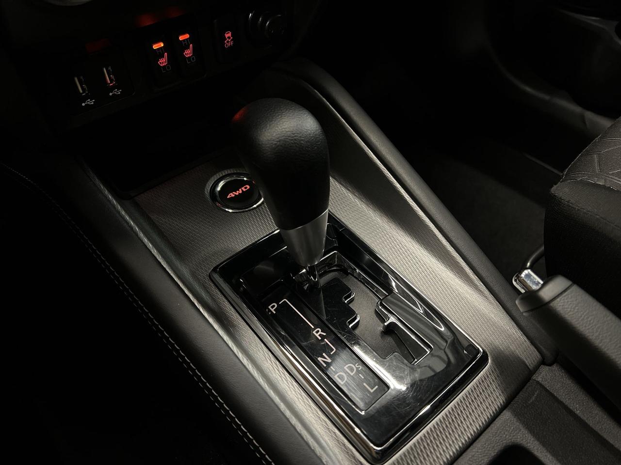2022 Mitsubishi RVR AWD | HTD SEATS | CARPLAY | REAR CAM | BLUETOOTH Photo