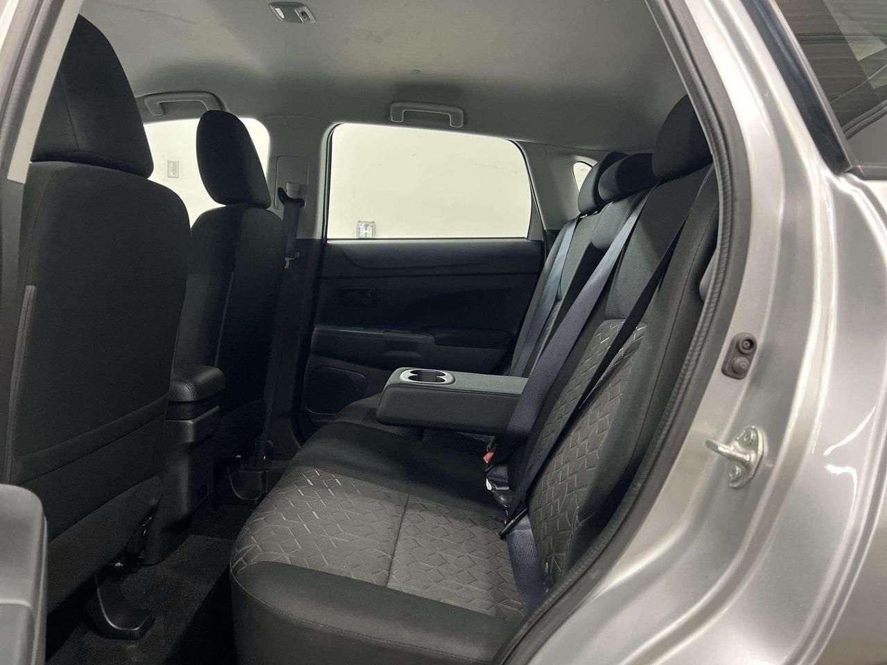 2022 Mitsubishi RVR AWD | HTD SEATS | CARPLAY | REAR CAM | BLUETOOTH Photo