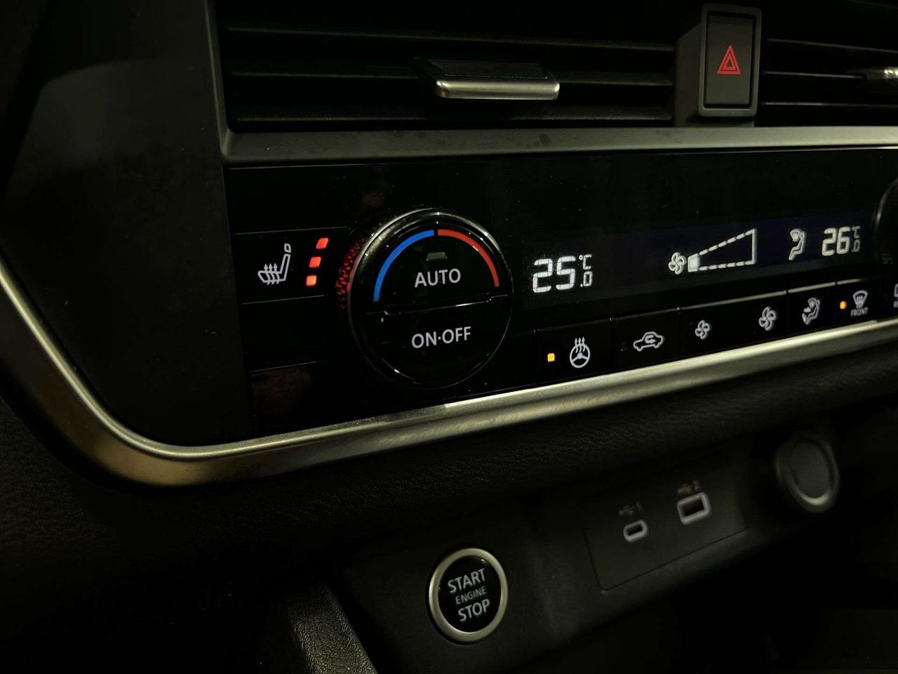 2023 Nissan Rogue SV AWD | HTD SEATS | PANO ROOF | CARPLAY | 360 CAM Photo