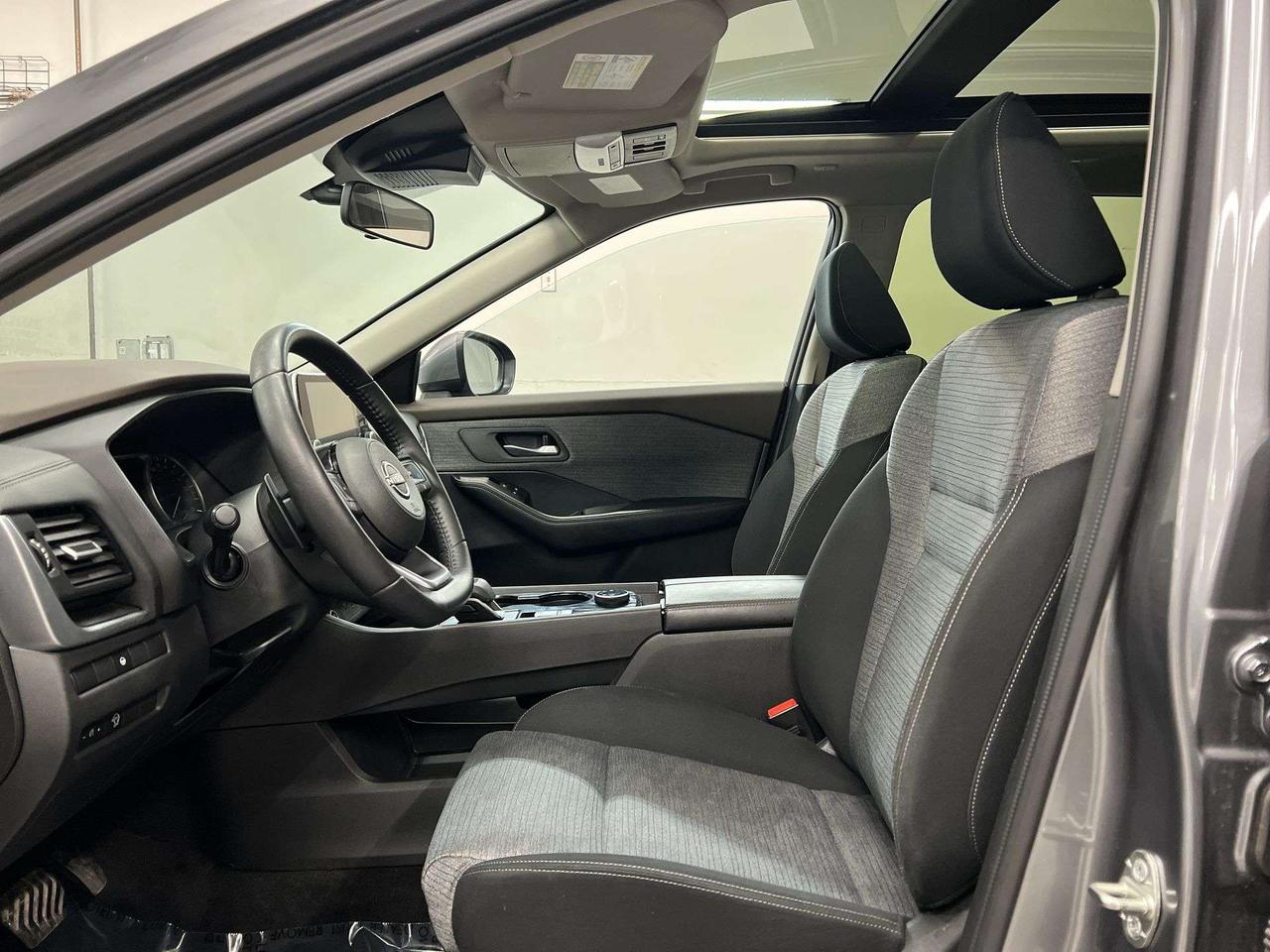 2023 Nissan Rogue SV AWD | HTD SEATS | PANO ROOF | CARPLAY | 360 CAM Photo