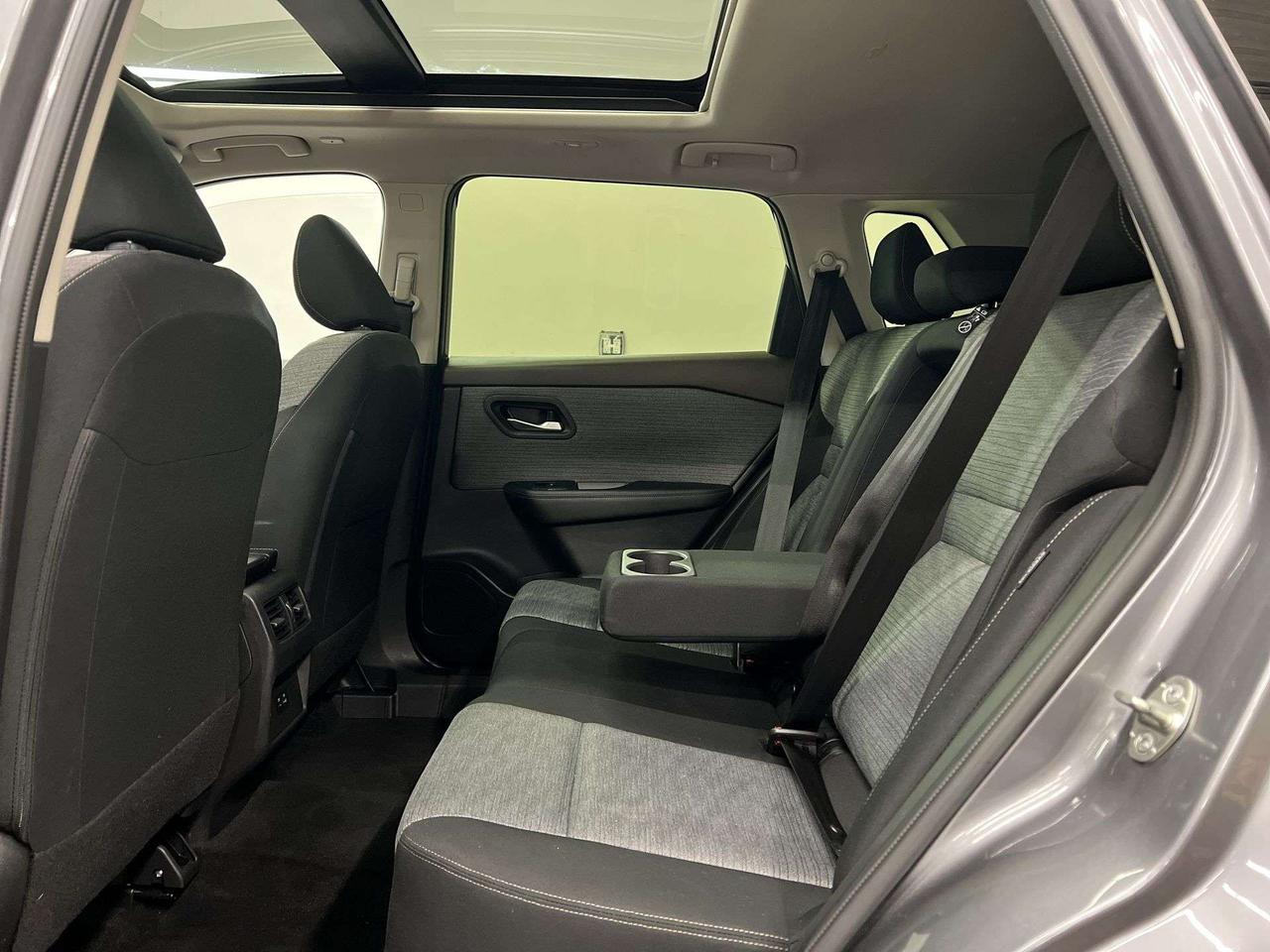 2023 Nissan Rogue SV AWD | HTD SEATS | PANO ROOF | CARPLAY | 360 CAM Photo