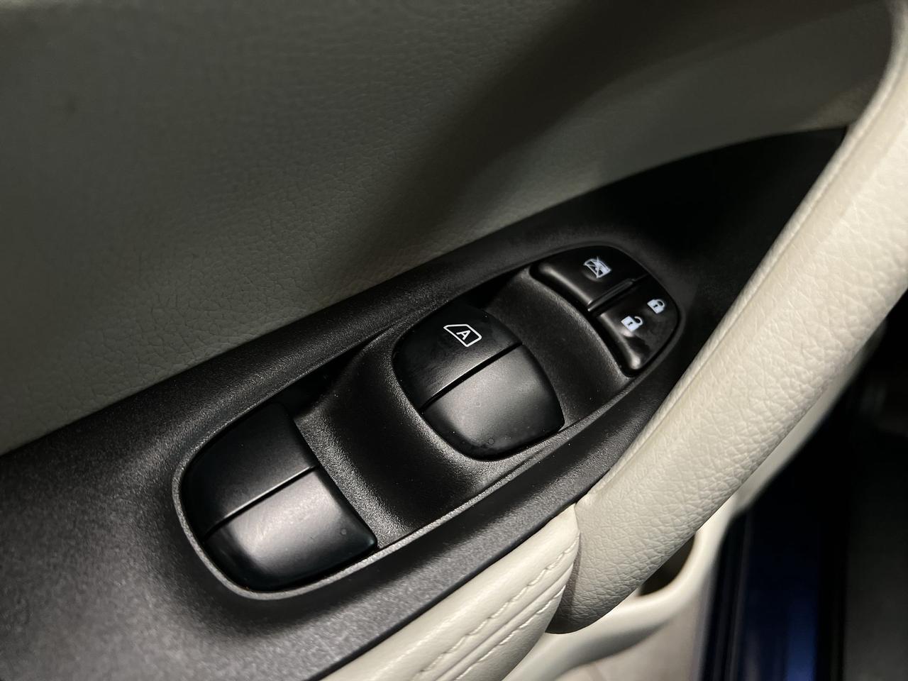 2023 Nissan Qashqai AWD | HTD SEATS | CARPLAY| 17IN ALLOYS | BLUETOOTH Photo