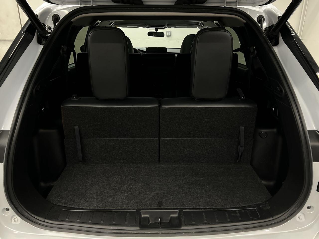 2024 Mitsubishi Outlander LE AWD | 7-PASS | HTD LEATHER |PANO ROOF | CARPLAY Photo