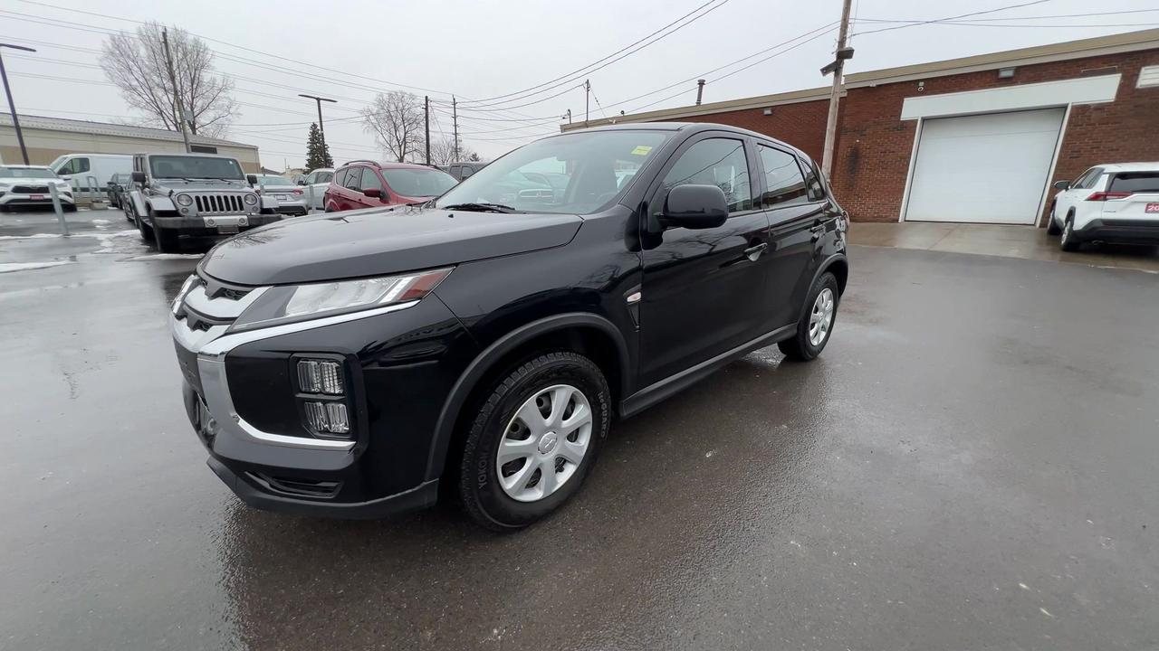 2024 Mitsubishi RVR AWD | HTD SEATS | CARPLAY | REAR CAM | BLUETOOTH Photo3