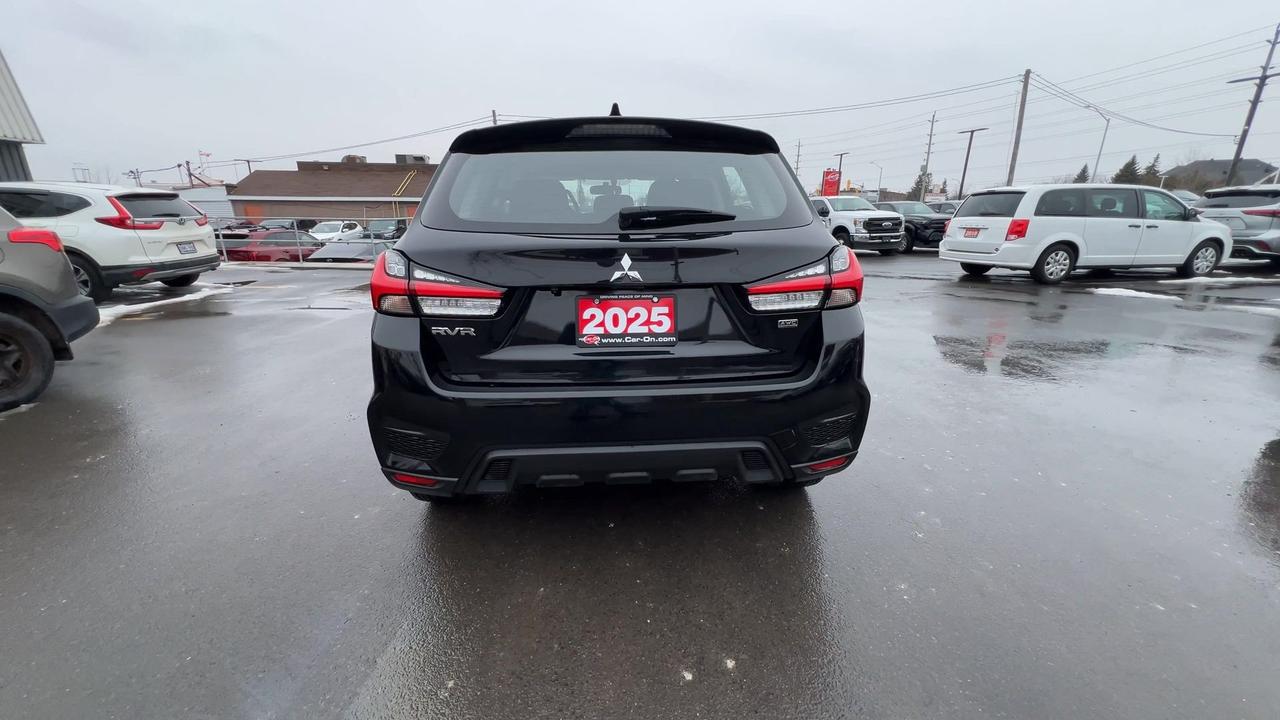 2024 Mitsubishi RVR AWD | HTD SEATS | CARPLAY | REAR CAM | BLUETOOTH Photo