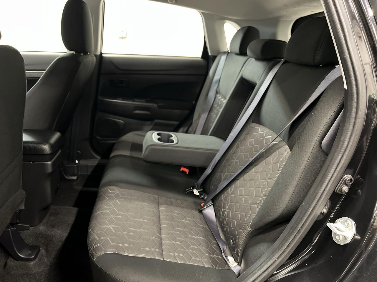 2024 Mitsubishi RVR AWD | HTD SEATS | CARPLAY | REAR CAM | BLUETOOTH Photo