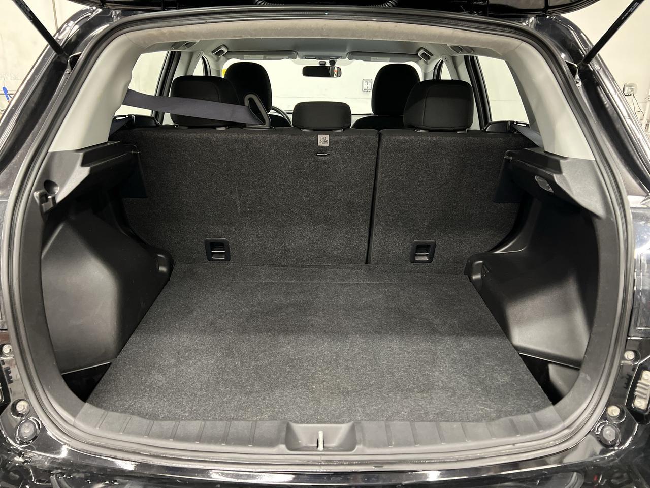 2024 Mitsubishi RVR AWD | HTD SEATS | CARPLAY | REAR CAM | BLUETOOTH Photo