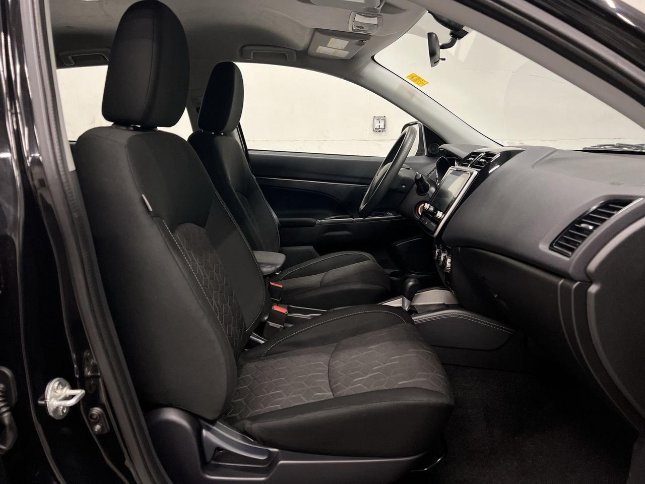 2024 Mitsubishi RVR AWD | HTD SEATS | CARPLAY | REAR CAM | BLUETOOTH Photo