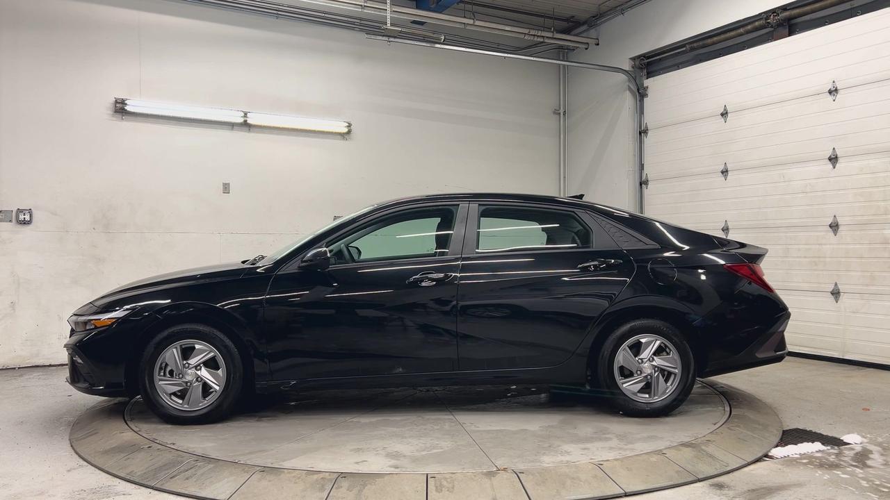 2024 Hyundai Elantra ONLY 30,000KMS! | HTD SEATS | CARPLAY | BLUETOOTH Photo