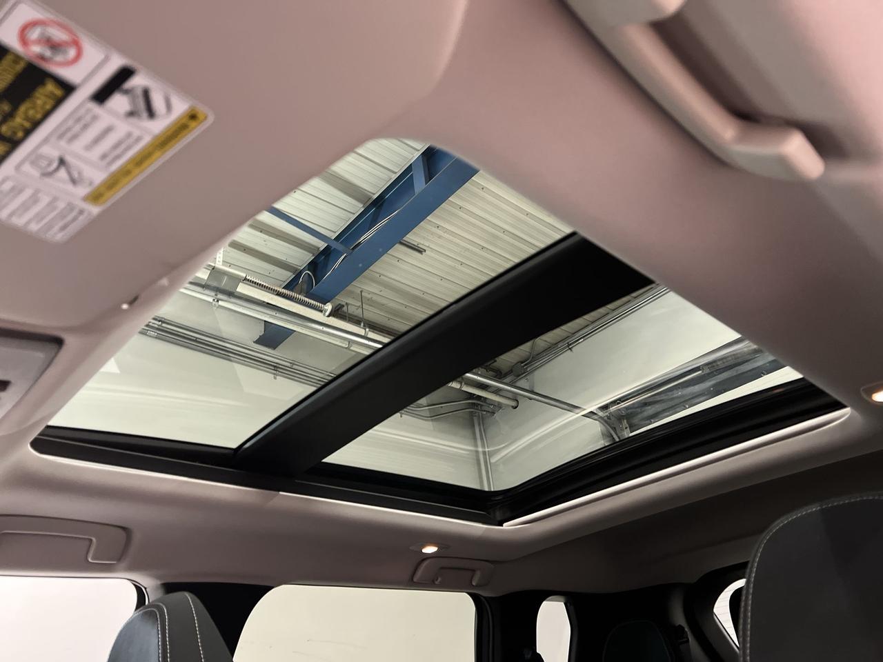 2024 Mitsubishi Outlander SE AWD | 7-PASS | PANO ROOF | HTD SEATS | CARPLAY Photo