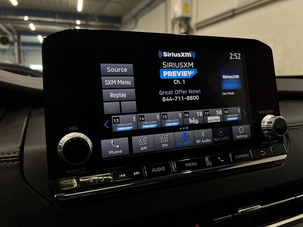 2024 Mitsubishi Outlander SE AWD | 7-PASS | PANO ROOF | HTD SEATS | CARPLAY Photo