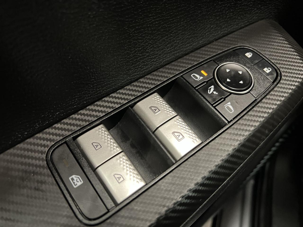 2024 Mitsubishi Outlander SE AWD | 7-PASS | PANO ROOF | HTD SEATS | CARPLAY Photo