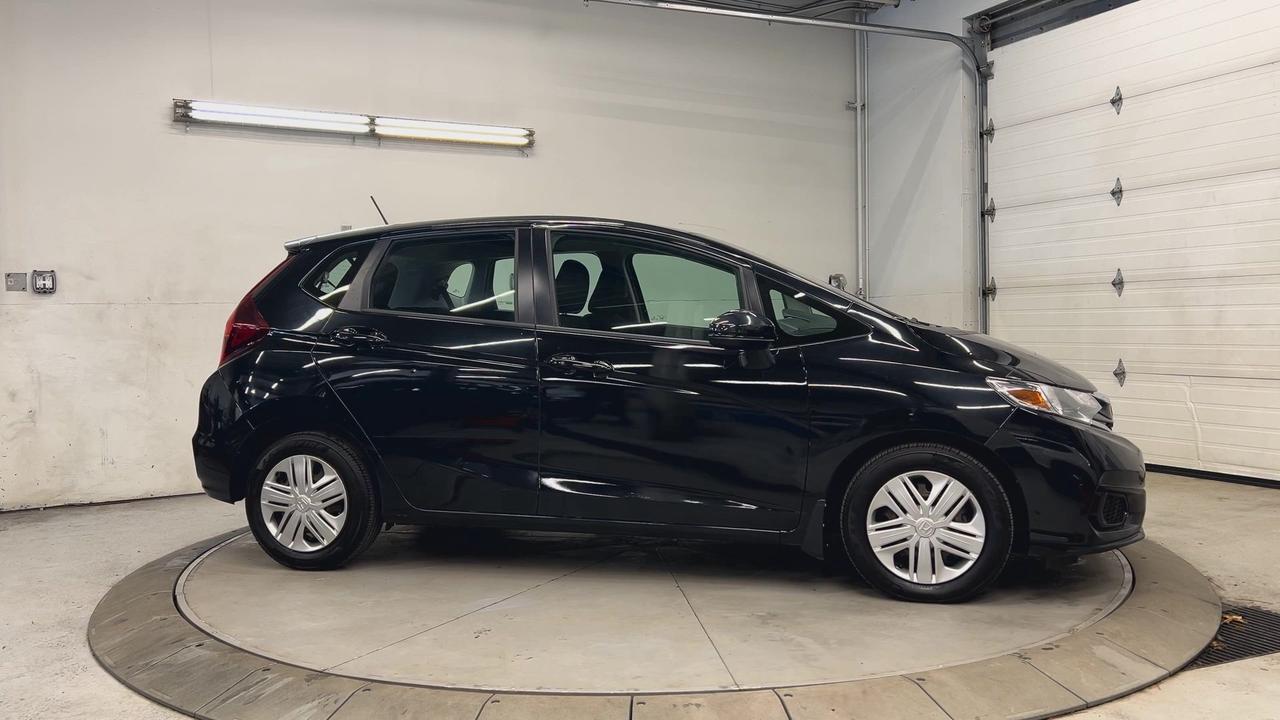 2019 Honda Fit LX | AUTO | HTD SEATS | CARPLAY | KEYLESS ENTRY Photo